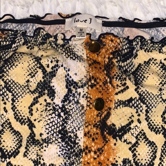 Crop Top - Picture 4 of 4